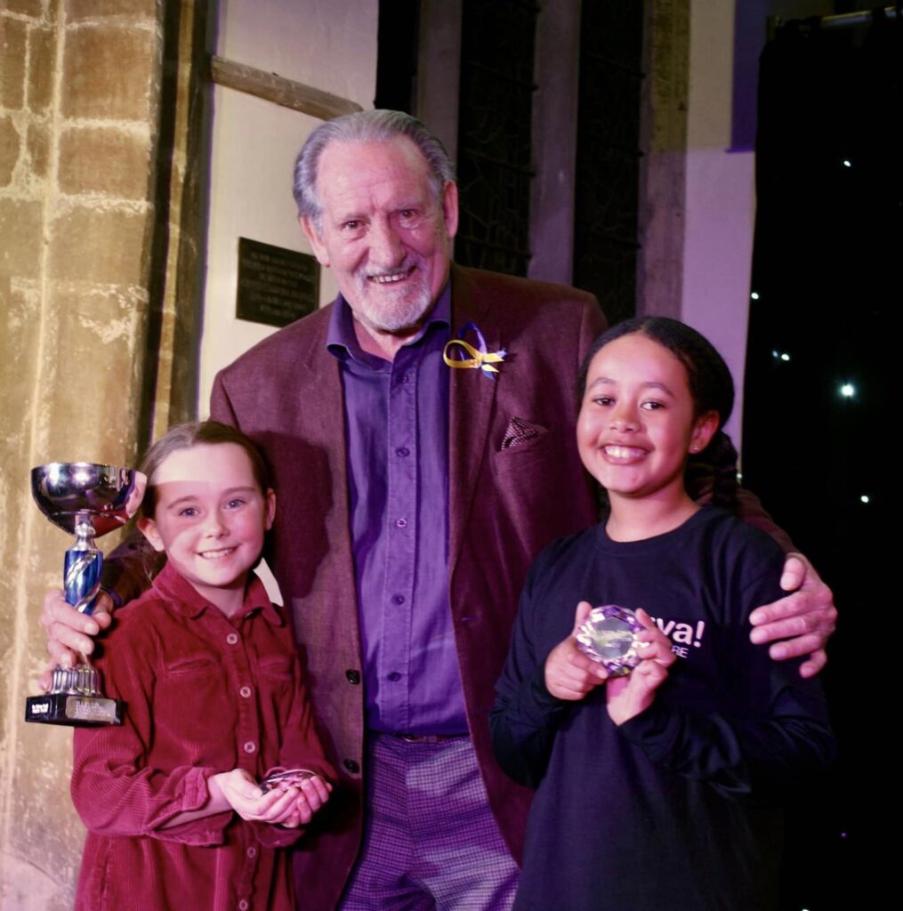 Olivia Brown and Shona Chipendo with Gordon Smart - The Vivienne Smart Junior Member Award